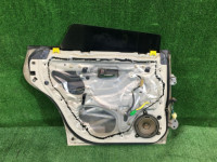 Puerta trasera izquierda SUBARU LANCASTER OEM 60400AE170 BH9 BHE 1998 beige 8L5