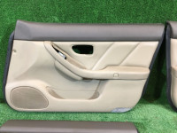 Painéis de porta кожа SUBARU LANCASTER OEM 94210AE360AD, 94210AE370AD, 94220AE220AD, 94220AE230AD BH9 BHE BH5 BE5 BE9 BEE 1998 beige 8L5