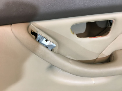 Painéis de porta кожа SUBARU LANCASTER OEM 94210AE360AD, 94210AE370AD, 94220AE220AD, 94220AE230AD BH9 BHE BH5 BE5 BE9 BEE 1998 beige 8L5