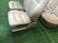 Asientos кожа SUBARU LANCASTER OEM 64010AE460GE, 64010AE470GE, 64221AE050GE, 64231AE050GE BHE BH9 BH5 1998 beige 8L5