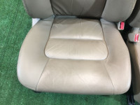 Asientos кожа SUBARU LANCASTER OEM 64010AE460GE, 64010AE470GE, 64221AE050GE, 64231AE050GE BHE BH9 BH5 1998 beige 8L5