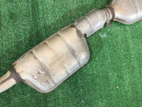 Средняя часть глушителя SUBARU LANCASTER OEM 44300AE120 BH9 BE9 1998 EJ254