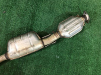 Средняя часть глушителя SUBARU LANCASTER OEM 44300AE120 BH9 BE9 1998 EJ254