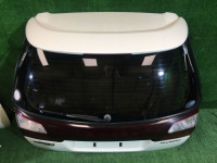 尾门 SUBARU LANCASTER OEM 60800AE040, 84251AE060 BHE BH9 BH5 2000 white 07C