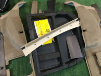Обшивка багажника SUBARU LANCASTER OEM 94072AE000AD, 94072AE010AD, 94015AE020GF, 95066AE020GG, 95066AE030GG BHE BH9 BH5 2000 white 07C