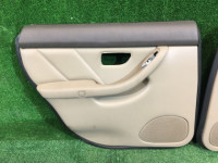 车门饰板 SUBARU LANCASTER OEM 94210AE361AD , 94210AE371AD, 94220AE221AD, 94220AE231AD BHE BH9 BH5 BE9 BE5 BEE 2000 white 07C