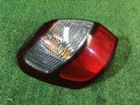 左尾灯 84201AE230 SUBARU LANCASTER