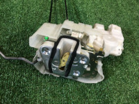 Замок двери передний левый SUBARU OUTBACK OEM 61031AG011 BPE 2005 gold 39J