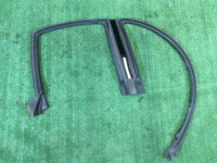 Уплотнитель дверей правый 63521AG000 SUBARU OUTBACK