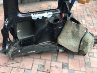 左リアフェンダー SUBARU FORESTER OEM 51402FC052 SF5 SF9 2000 black 47A