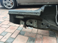 左リアフェンダー SUBARU FORESTER OEM 51402FC052 SF5 SF9 2000 black 47A