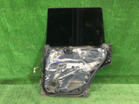 ประตูหลังขวา SUBARU FORESTER OEM 61401FC003 SF5 SF9 2000 black 47A