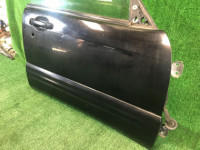 右フロントドア SUBARU FORESTER OEM 61101FC002 SF5 2000 black 47A