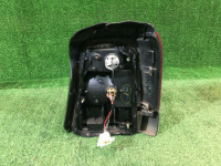 左尾灯 SUBARU FORESTER OEM 84201FC110 SF5 SF9 2000