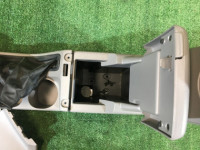 Porta-luvas e apoio de braço высокий SUBARU FORESTER OEM 92173SA000ND, 92113FE100ND, 92114SA040ND, 92136FE000ND SG5 SG9 SG 2005 48W