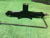 Домкрат SUBARU FORESTER OEM 97030FC110 SG5 2005