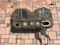 燃料タンク SUBARU FORESTER OEM 42012FE002 SG5 SG9 SG 2005 EJ205