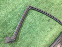 Borracha da porta direita SUBARU FORESTER OEM 63521SA000, 63563SA000 SG5 SG9 2005 48W