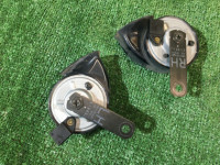 Horns SUBARU FORESTER OEM 86012SA050, 86012SA040 SG5 2005 EJ205