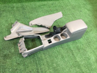 Бардачок подлокотник 92113FE100ND, 92116FE120ND SUBARU FORESTER