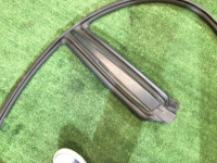 Borracha da porta direita SUBARU FORESTER OEM 63521SA000, 63563SA000 SG5 SG9 2006 black 32J