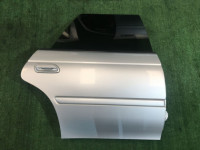 右后门 61400AC300 SUBARU LEGACY