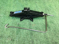 Домкрат SUBARU LEGACY OEM 97030FA070, 97032AA000 BG5 1997