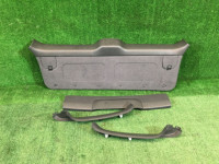 Обшивка пятой двери 94047AC110MU, 94047AC000MU SUBARU LEGACY