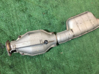 Средняя часть глушителя SUBARU LEGACY OEM 44200AC000 BG5 BD5 1997 EJ20H