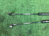 Амортизаторы крышки багажника SUBARU LANCASTER OEM 63260AE020, 63260AE030 BHE BH9 2000 Silver 9G9