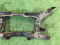 Travessa traseira SUBARU LANCASTER OEM 20152AE000 BH9 BHE BH5 BE5 BE9 BEE 2000 EJ254