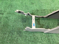 Guantera y reposabrazos SUBARU LANCASTER OEM 92111AE010AD BH9 2000 Silver 9G9