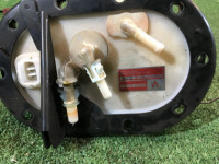 Bomba de combustible SUBARU LANCASTER OEM 42021AE000 BH9 BE9 2000 EJ254