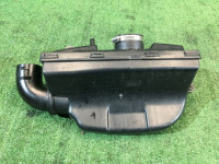 Air duct SUBARU LANCASTER OEM 16520AA052, 16520AA041 BH9 BE9 2000 EJ254