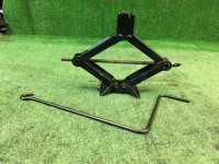 Домкрат SUBARU LANCASTER OEM 97030AC061 BHE BH9 2000