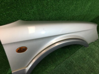 Guarda-lamas dianteiro direito SUBARU LANCASTER OEM 57120AE021 BHE BH9 2000 Silver 9G9