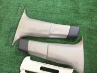 Revestimento dos pilares SUBARU LANCASTER OEM 94010AE020GF, 94010AE030GF, 94022AE000AD, 94022AE010AD BHE BH9 BH5 2000 Silver 9G9