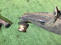 ปีกนกหน้า SUBARU LANCASTER OEM 20200AA200, 20200AA210 BHE BH9 2000 EJ254