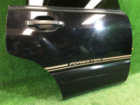 Puerta trasera derecha SUBARU FORESTER OEM 61401FC001 SF5 SF9 1998 Black 47A