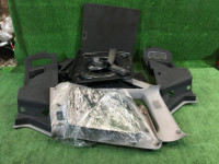 Обшивка багажника 94063FC000OE, 94063FC010OE, 95020FC010OE, 95020FC040OE, 95020FC030OE SUBARU FORESTER