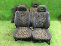 Комплект сидений 64611FC020OE, 64611FC030OE, 64230FC020OE, 64240FC021OE SUBARU FORESTER