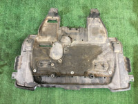 エンジンアンダーカバー SUBARU FORESTER OEM 56410SA010 SG5 2002 silver 01G