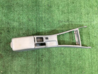 ช่องเก็บของและที่วางแขน SUBARU FORESTER OEM 92060FC020ND SF5 SF9 SF 2000 white 51E