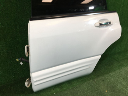 Puerta trasera izquierda SUBARU FORESTER OEM 61401FC010 61401FC011 SF5, SF9 2000 white 51E