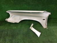Крыло переднее правое SUBARU FORESTER OEM 57120FC000 SF5 SF9 SF 2000 white 51E