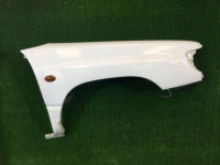 Крыло переднее правое SUBARU FORESTER OEM 57120FC000 SF5 SF9 SF 2000 white 51E
