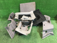 Обшивка багажника SUBARU FORESTER OEM 95020FC011NF, 95020FC041NF, 95020FC032NF, 95020FC001NF SF5 SF9 SF 2000 white 51E