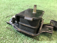 ยางแท่นเครื่อง SUBARU FORESTER OEM 41022GA410 41031FA090 41031FA080 SF9, SF5 2000 EJ254