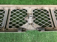 Radiator grille SUBARU FORESTER OEM 91065FC140WG SF9 SF5 SF 2000 white 51E
