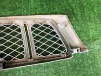 Radiator grille SUBARU FORESTER OEM 91065FC140WG SF9 SF5 SF 2000 white 51E
